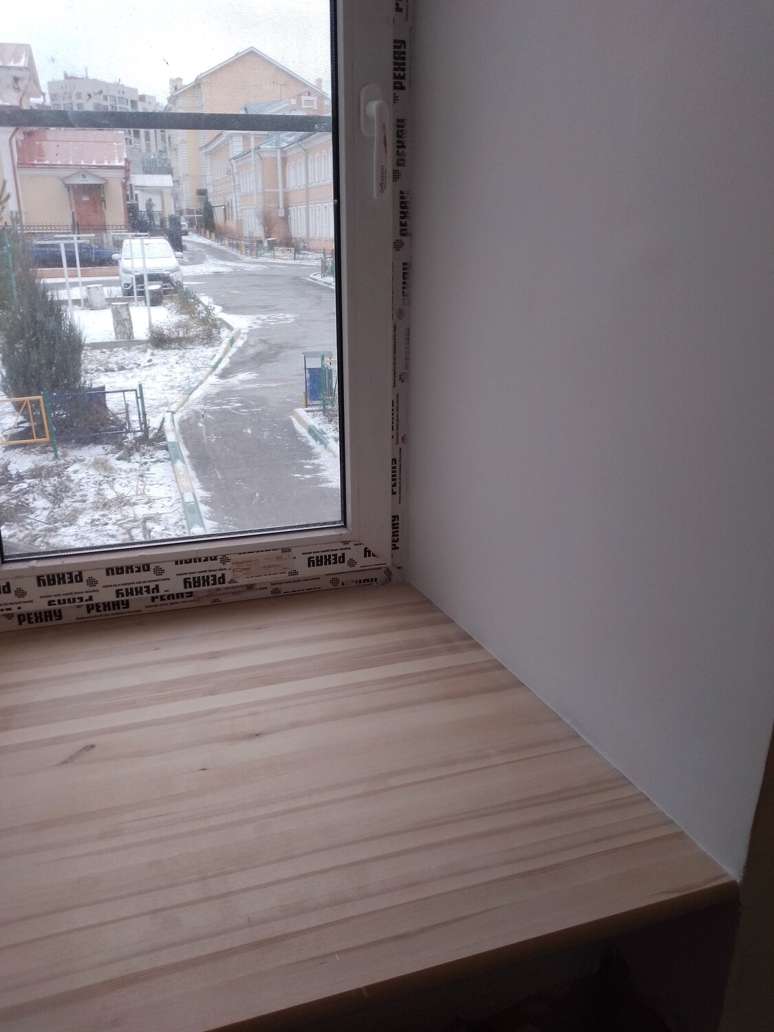 деревянные подоконники, деревянные подоконники для пластиковых окон, подоконник ясень цельноламельный, подоконник дуб цельноламельный, подоконник из дерева