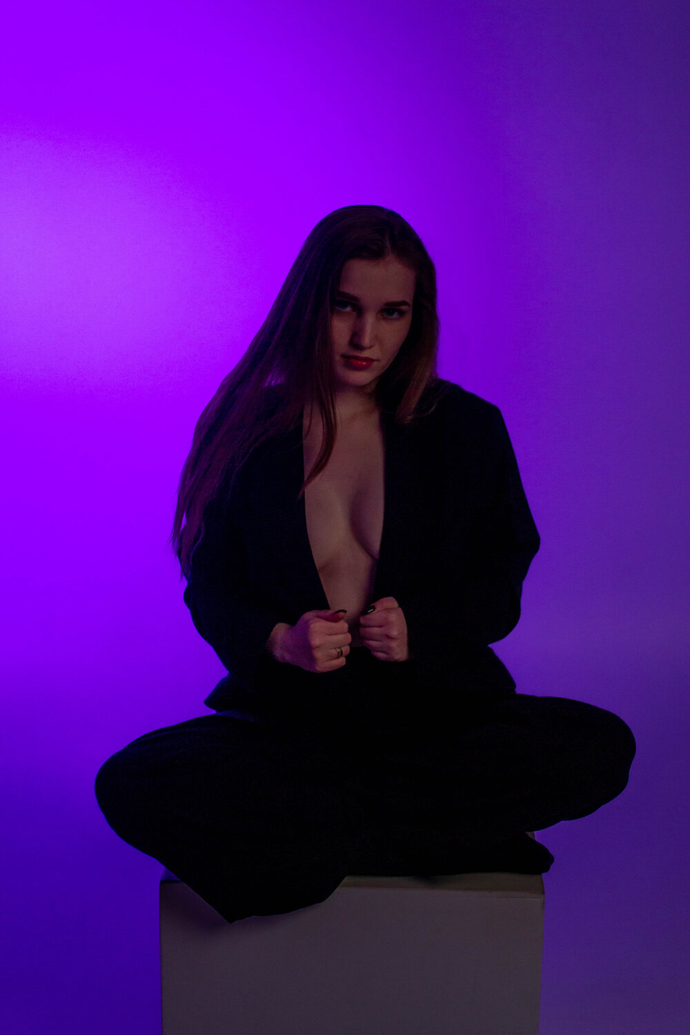 Oyoq yalash va sandal video