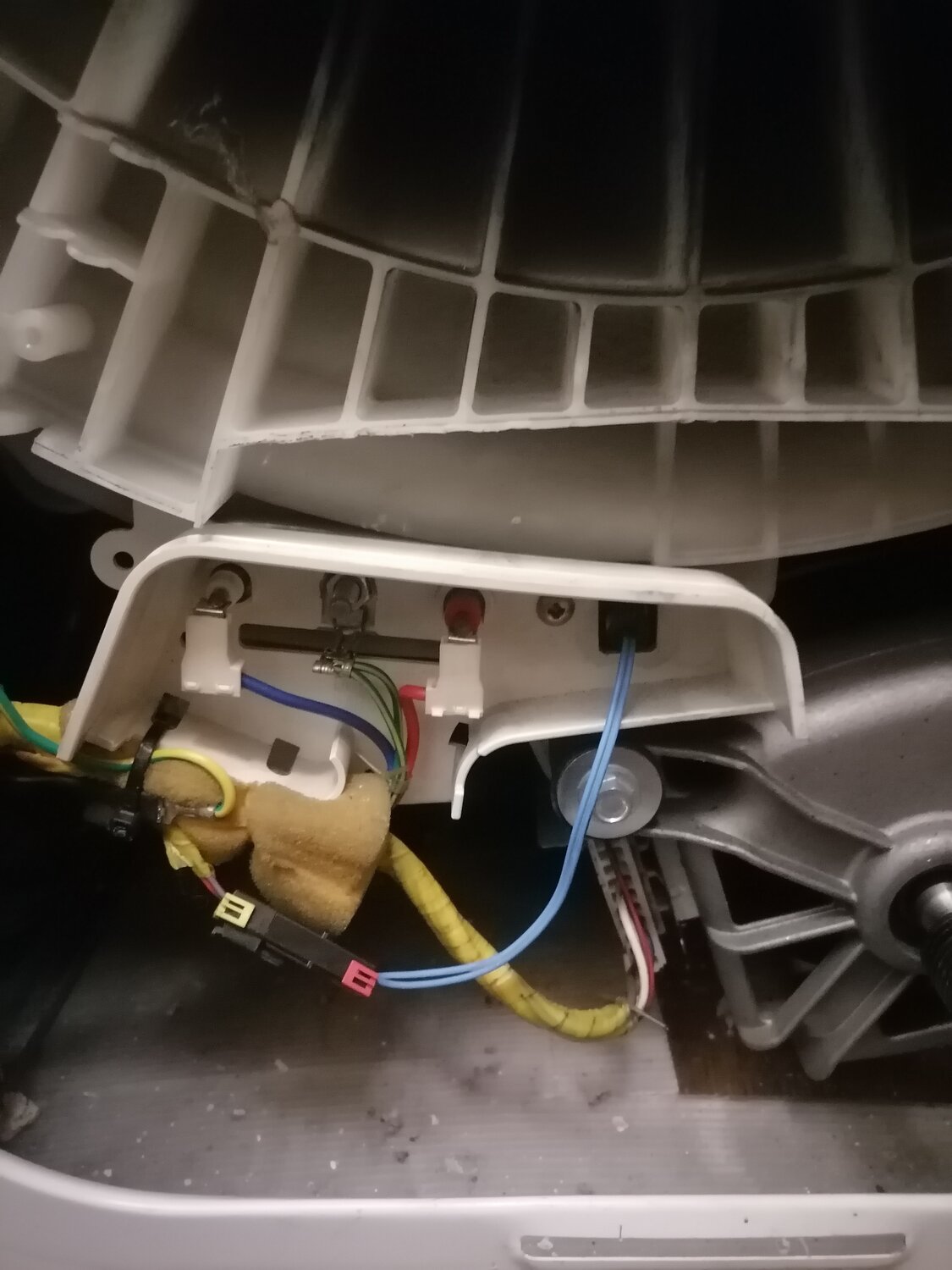 Ремонт стиральных машин с выездом на дом