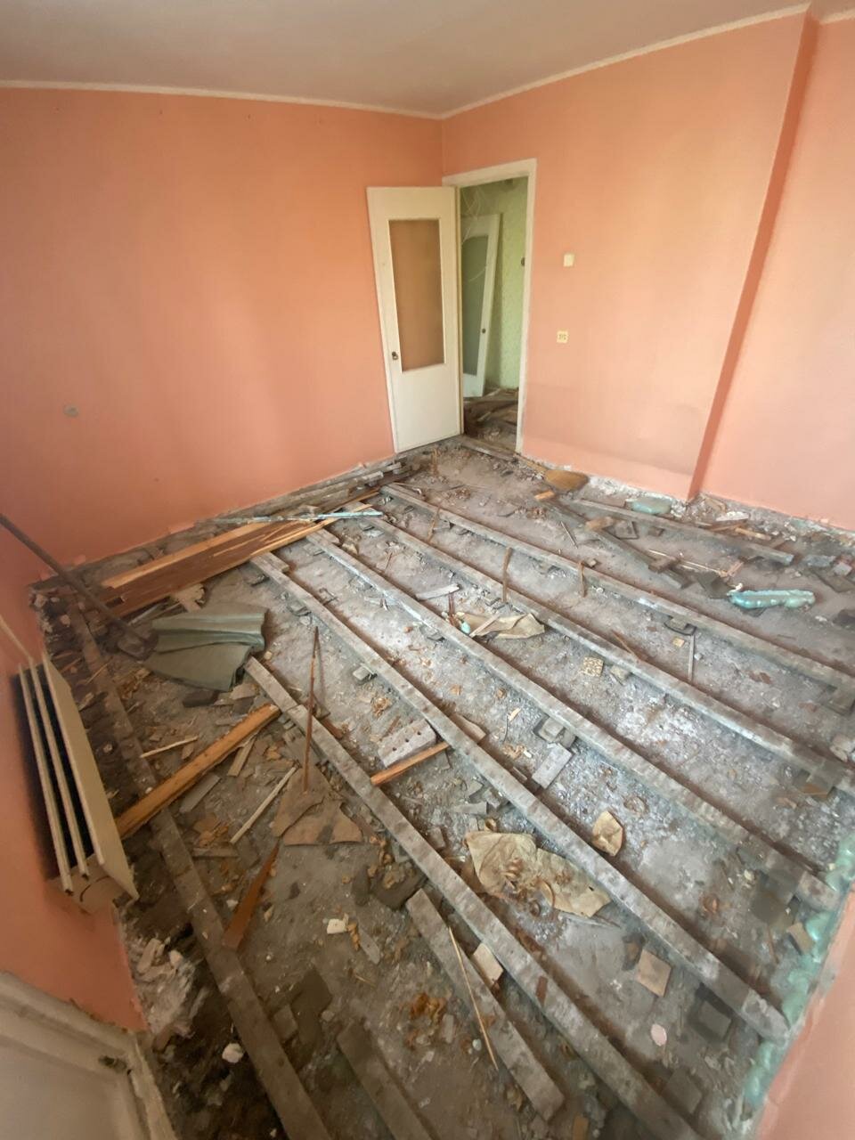 демонтаж деревянного пола, замена пола в квартире, полы в хрущевке, деревянные перекрытия в сталинских домах, деревянный пол в хрущевке