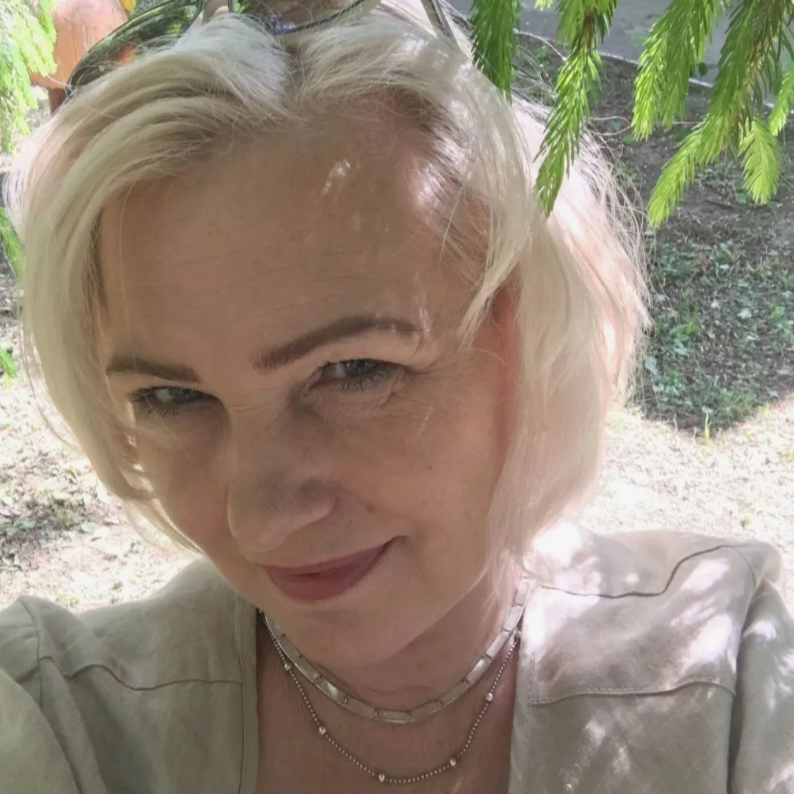 Елена Ротнова