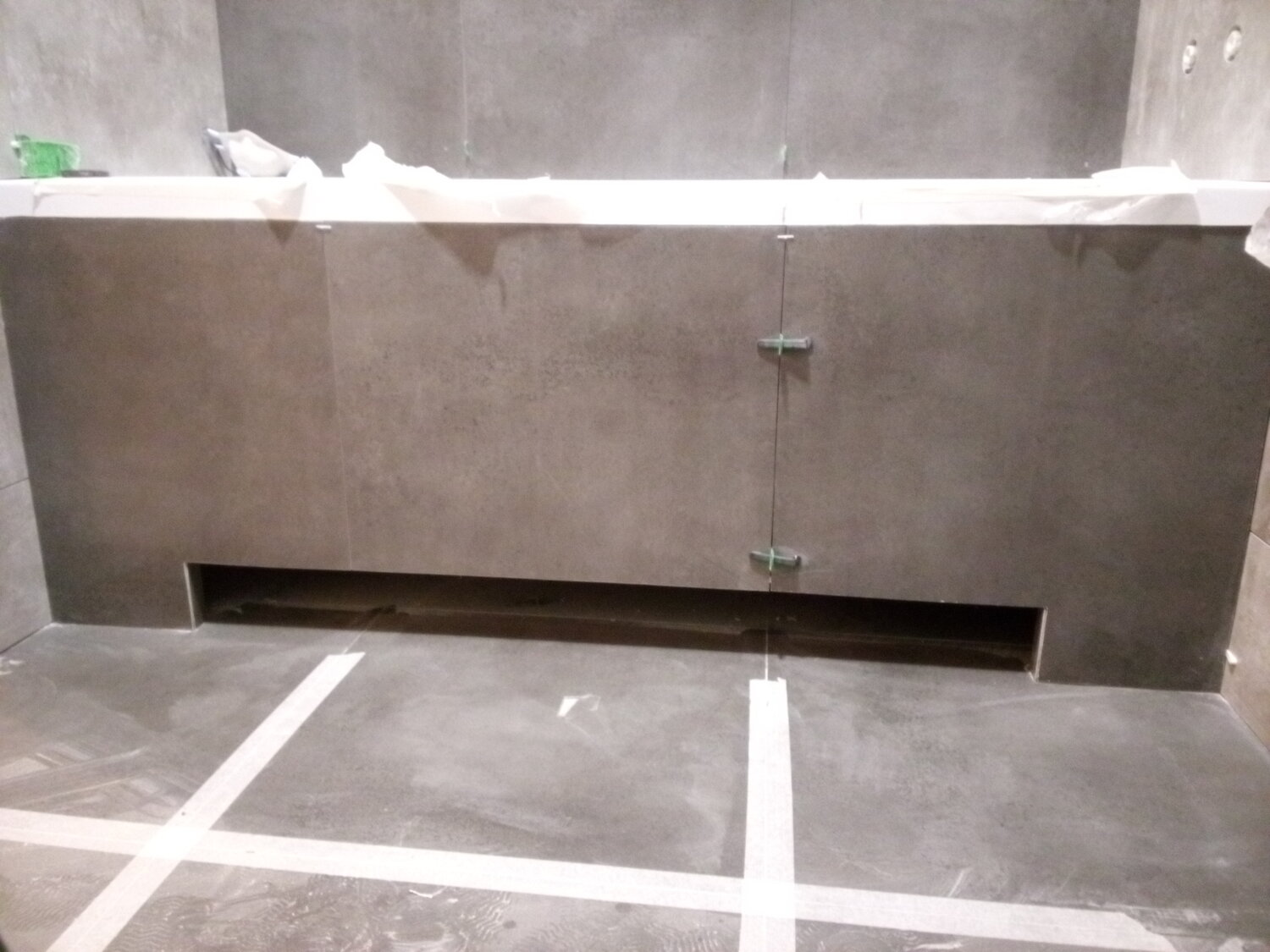 ванная микроцемент, микроцемент в ванной, микроцемент гладкий, микроцемент для пола, микроцемент для стен ванной