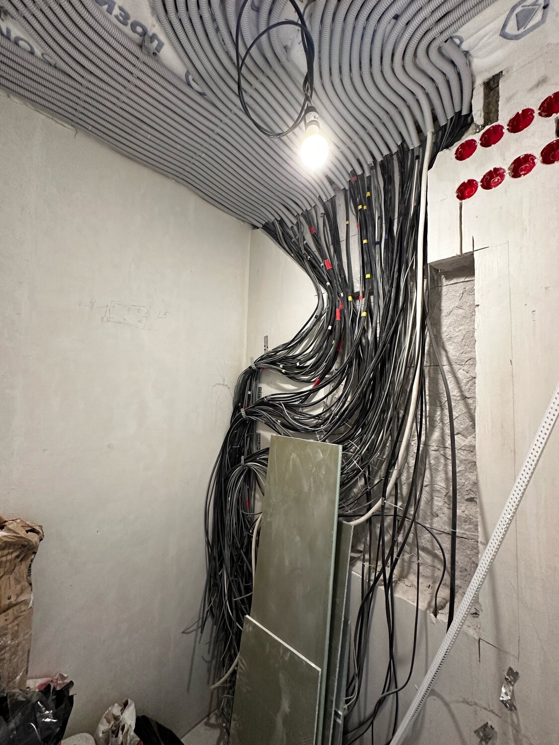 монтаж электропроводки, разводка электрики, разводка электрики в квартире, электромонтажные работы, монтаж электропроводки в квартире