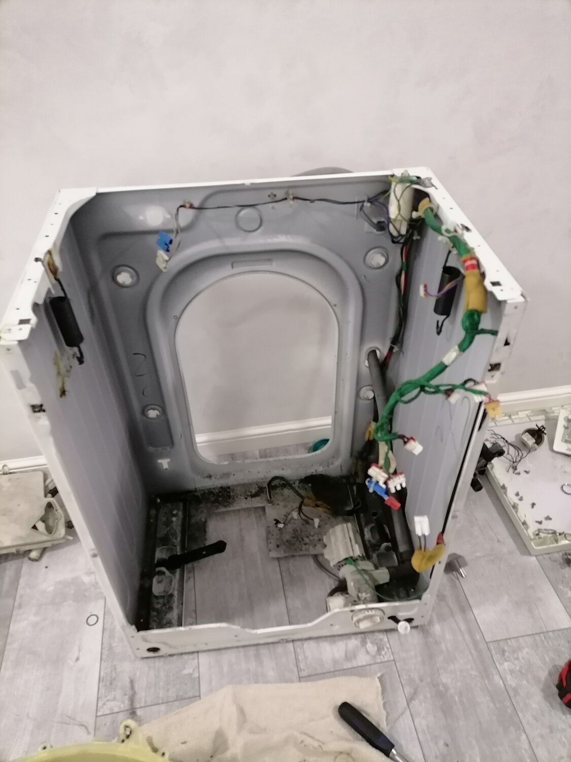 Ремонт стиральных машин с выездом на дом