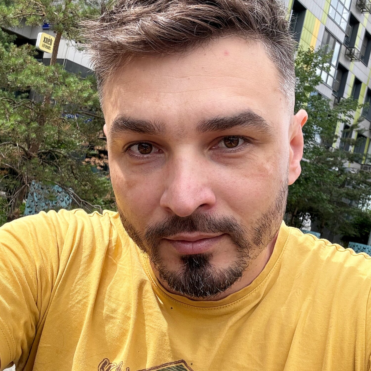 Олег Фролов