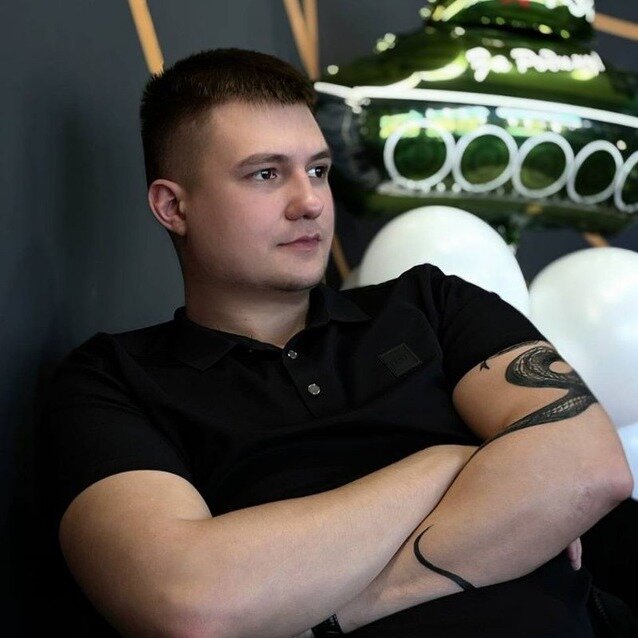 Андрей Николаев