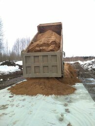 10 кубов песка, 30 тонн песка, песка, участок, техника