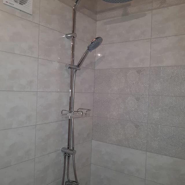 душевая стойка burlington birkenhead h111-bi хром, душевая система lemark omega lm3162c, душевая стойка, душевая штанга, душевой гарнитур jacob delafon