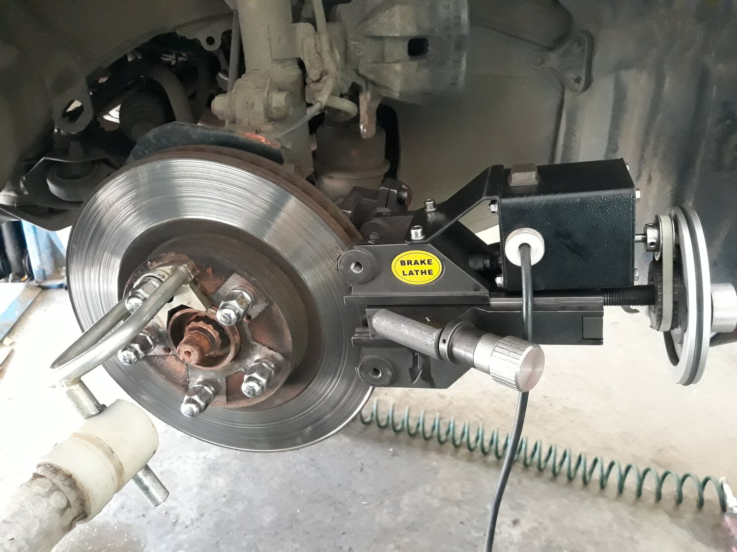 Проточка тормозных дисков без снятия в Нижнем Новгороде - Ремонт ...