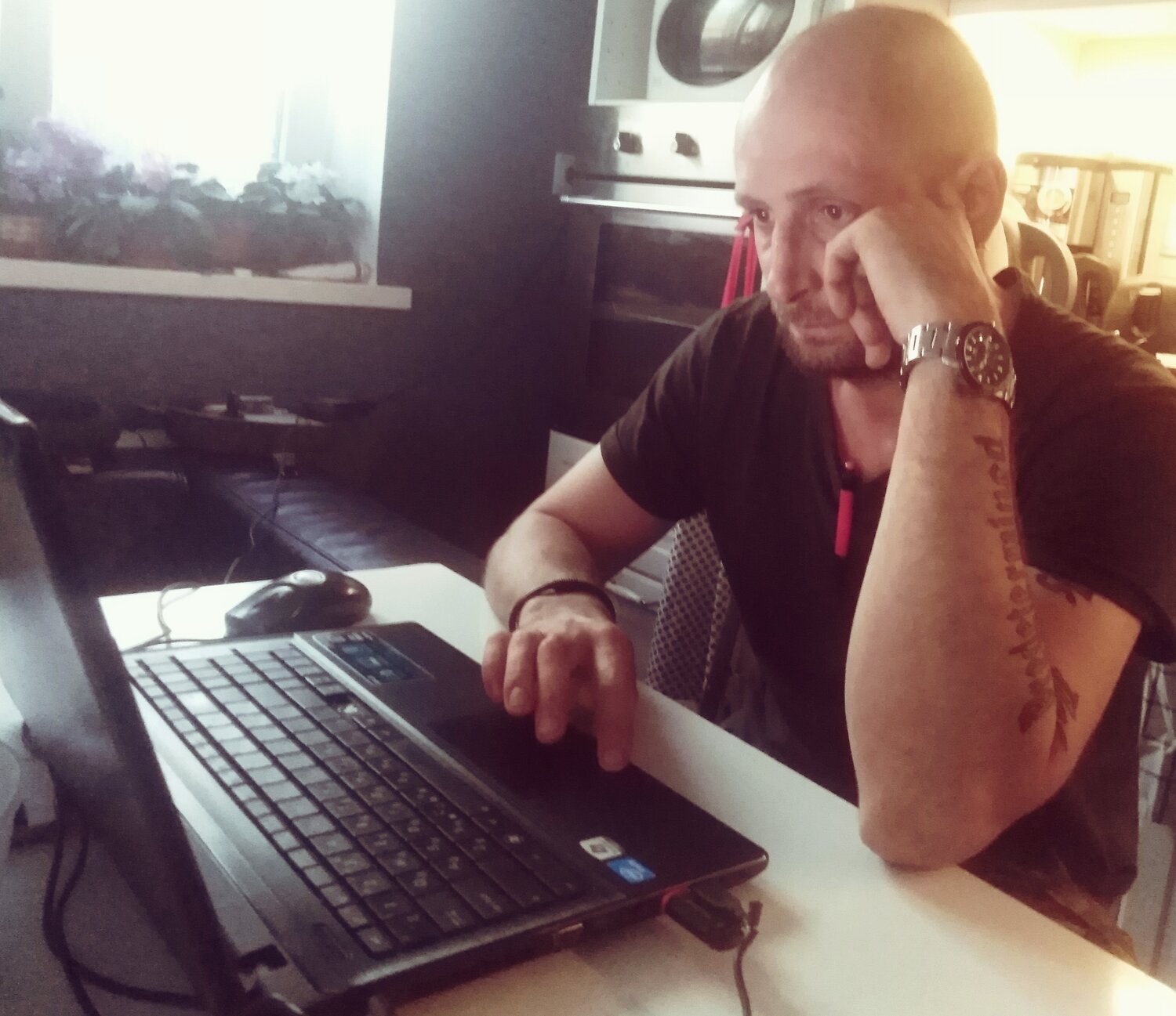 Павел Г. - Ремонт и строительство, Перетяжка и ремонт мягкой мебели ...