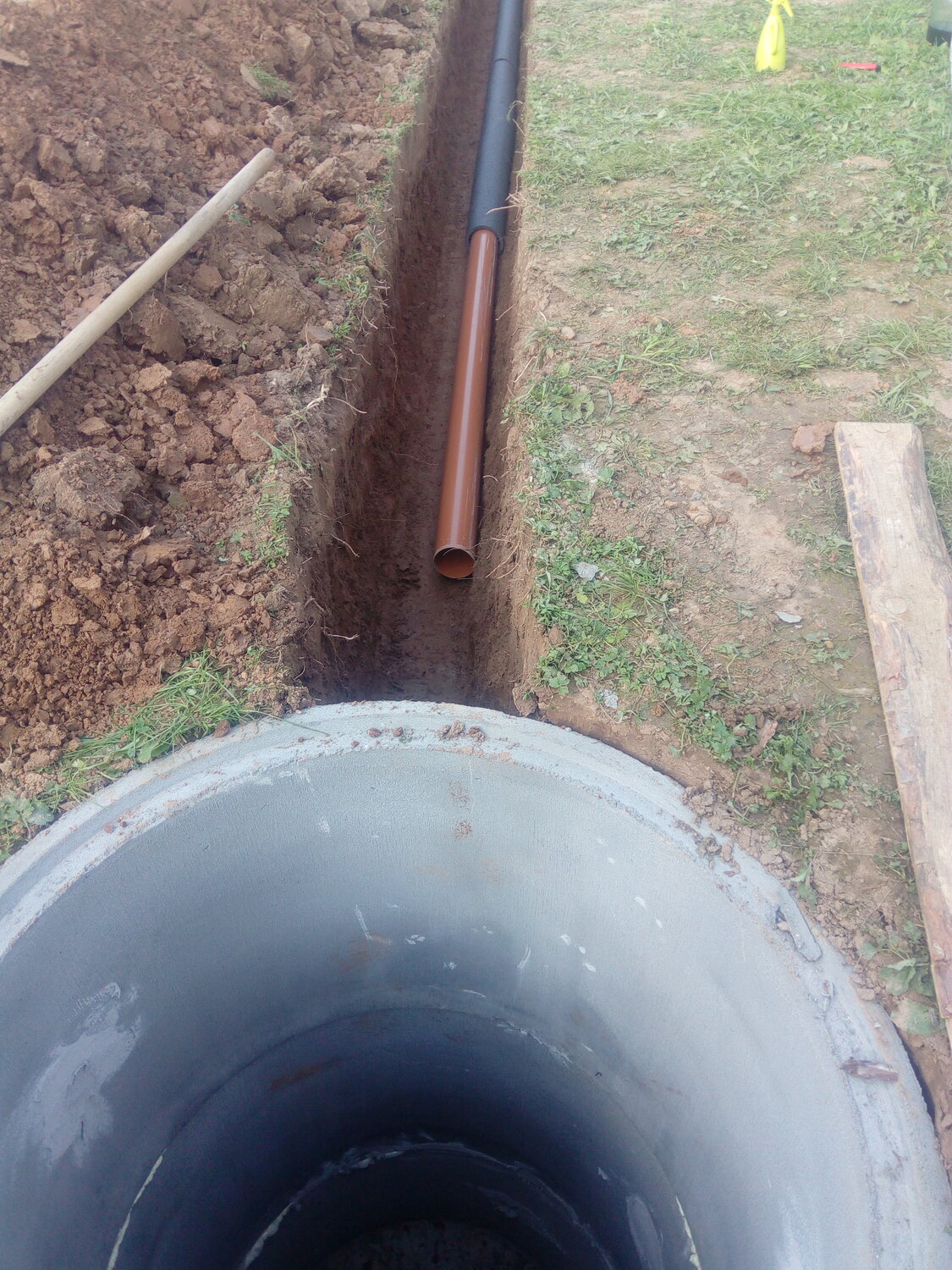 колодец под канализацию в частном доме, септик для частного, септик для дачи из колец, переливной септик, колодцы септики