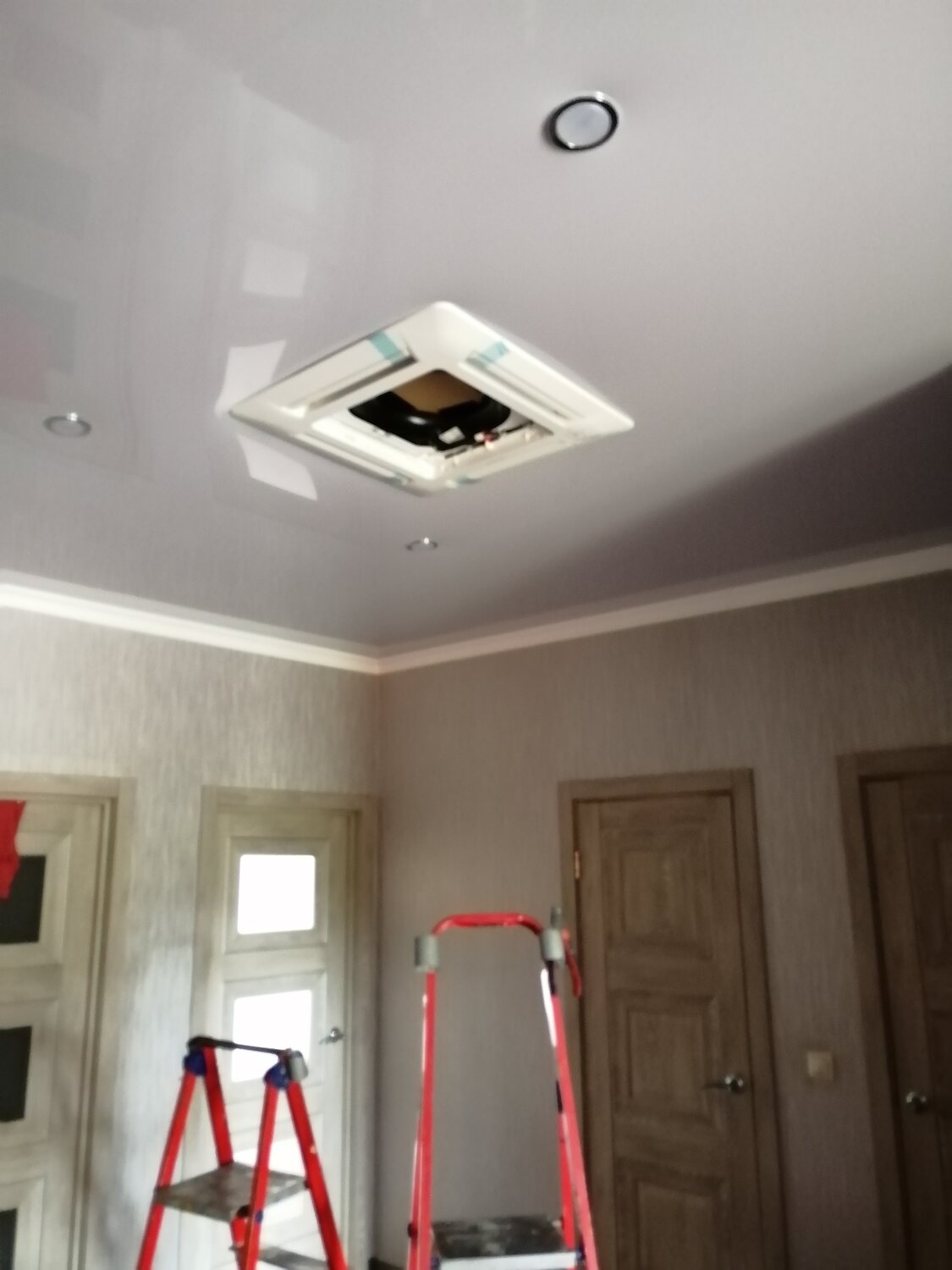 потолок, натяжной потолок, ceiling, вентиляция в потолке, комната