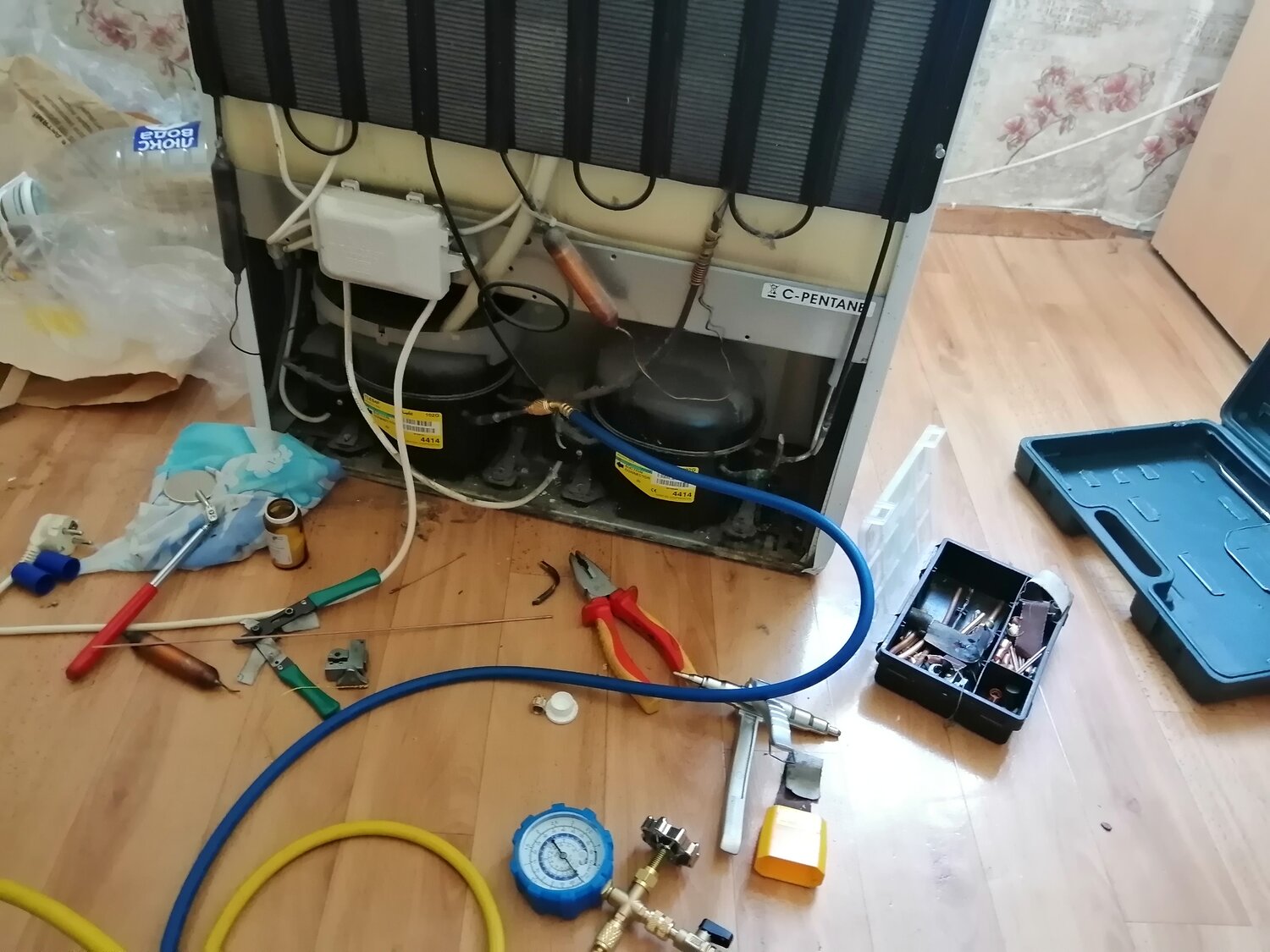 Ремонт холодильника Индезит (indesit)