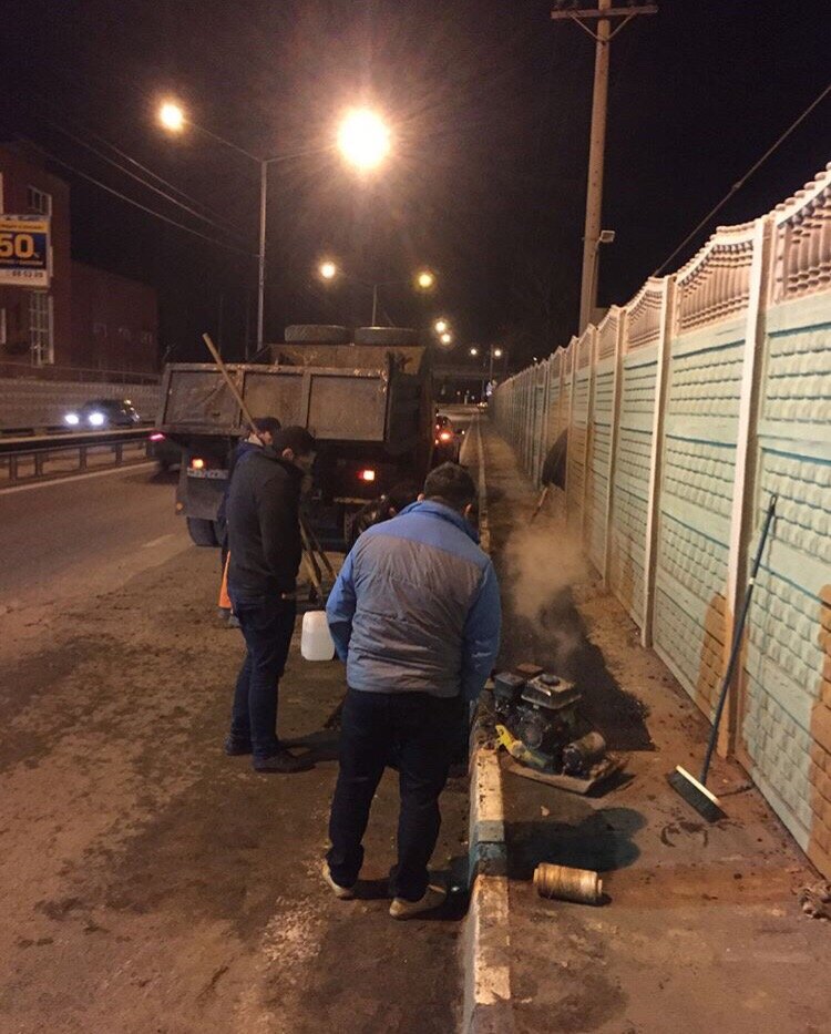 дтп зубцов, железнодорожный пешеходный переход салтыковская, шулявский путепровод в киеве упал, пешеходный переход, здание