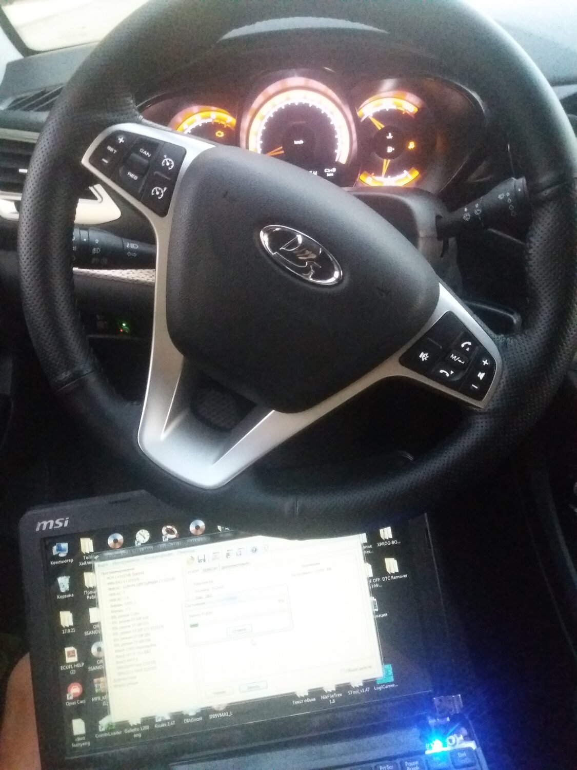 перетянутый руль лада веста, руль веста св, руль лада веста, lada vesta, Hyundai Avante V