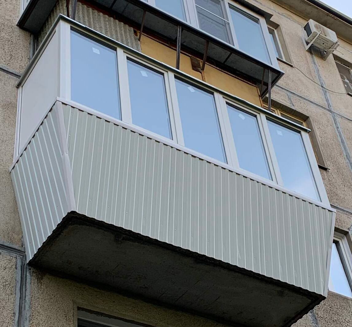 Застеклить балкон в Копейске: 108 монтажников окон с отзывами и ценами на  Яндекс Услугах.
