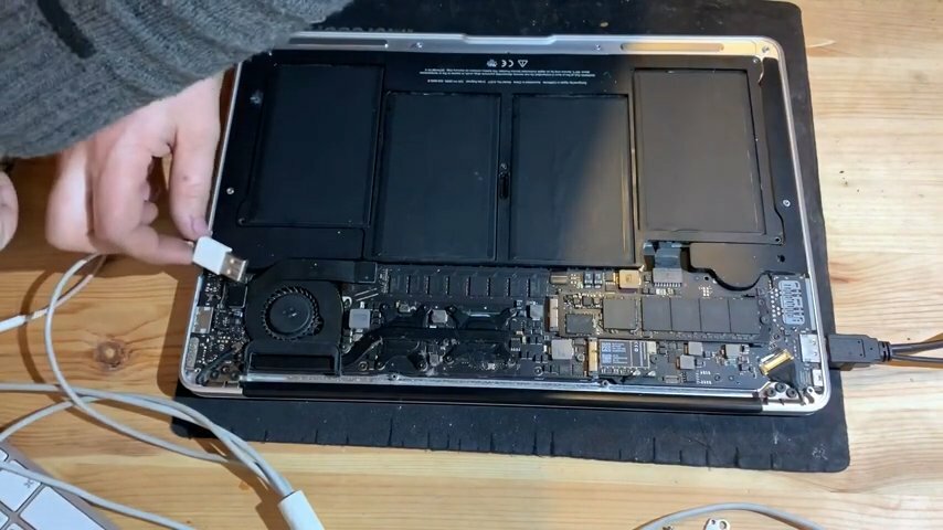 Замена экрана Macbook