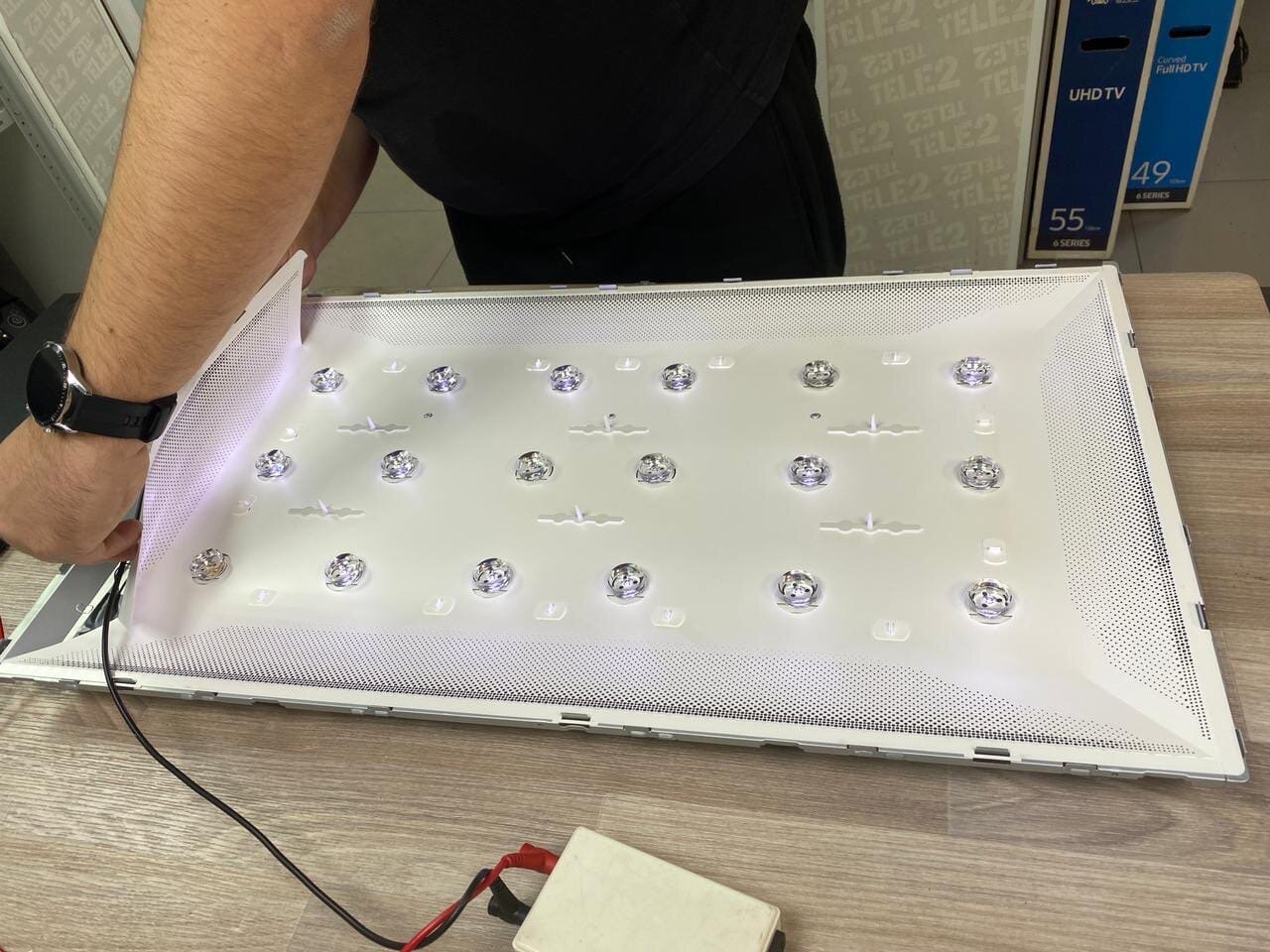 подсветка телевизора lg 32lb561v, техника, светодиодный светильник, cветодиодный светильник армстронг, lg 42lb552v подсветка