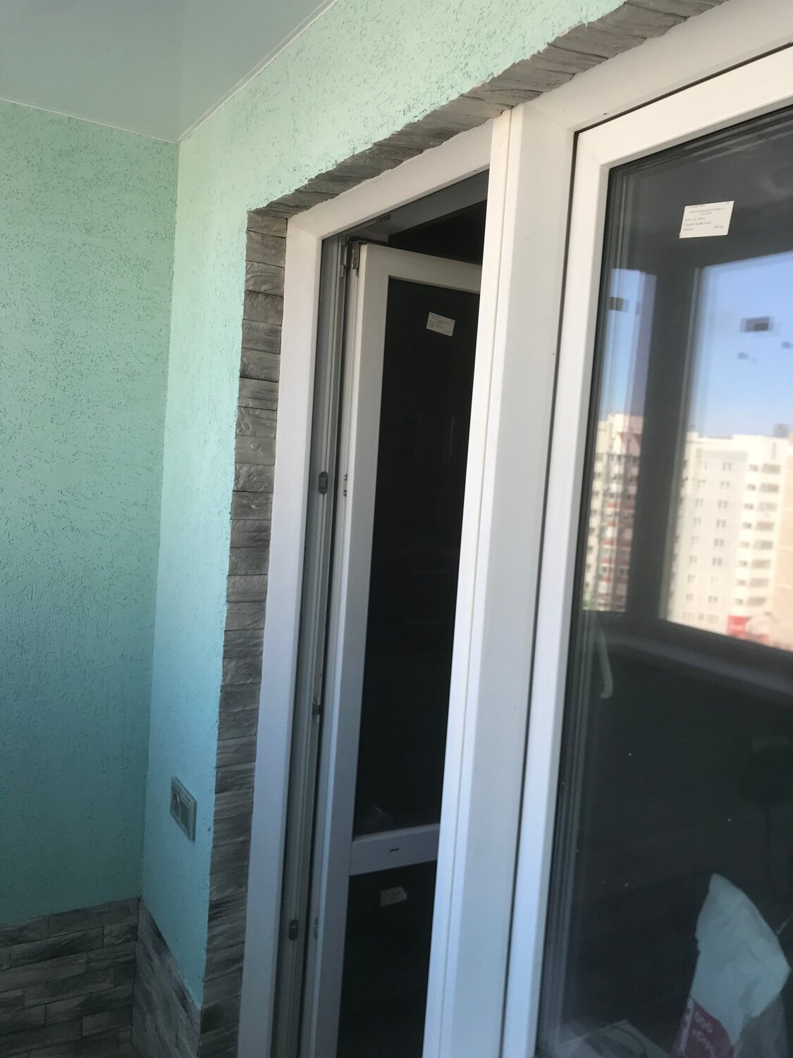 балконные откосы, ул.главмосстроя д.9 1 комнатная, балкон, окна, балконы жк новоорловский отделка