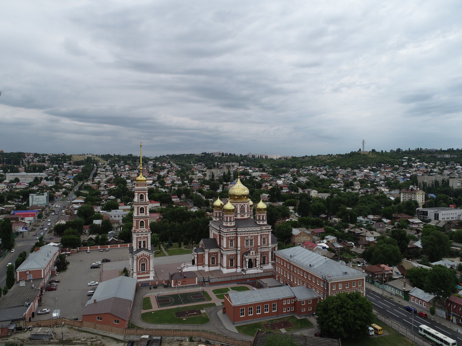храм покрова пресвятой богородицы в саратове, покровский храм саратов, церковь покрова пресвятой богородицы саратов, церковь покрова саратов, церковь покрова пресвятой богородицы