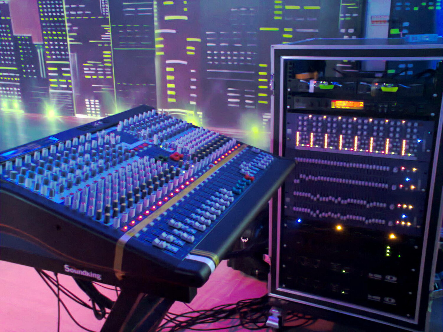 микшерный пульт, allen heath dlive s5000, цифровой микшерный пульт behringer x32, микшерный пульт soundcraft si impact, микшерный пульт ssl 4000