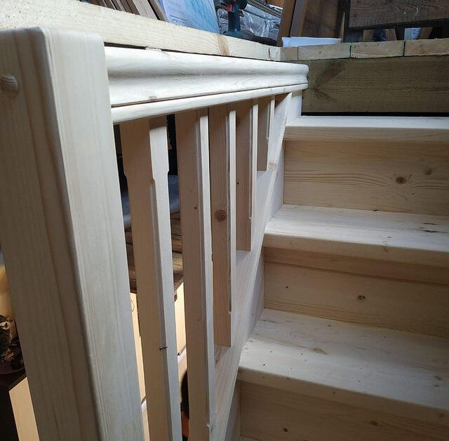 деревянные лестницы, лестница из лиственницы, лестница из сосны, деревянные ступени, изготовление деревянных лестниц