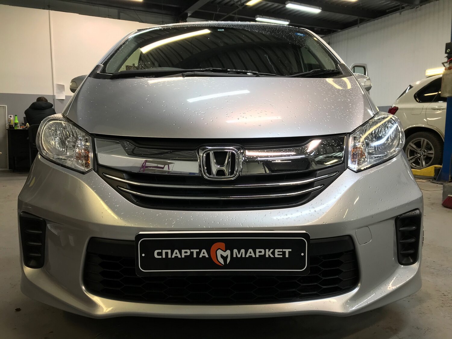 Honda Freed установить сигнализацию