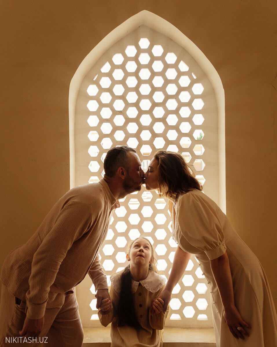 темнота, фотосессия, хадиджа бинт хувайлид, семейная, арабская архитектура