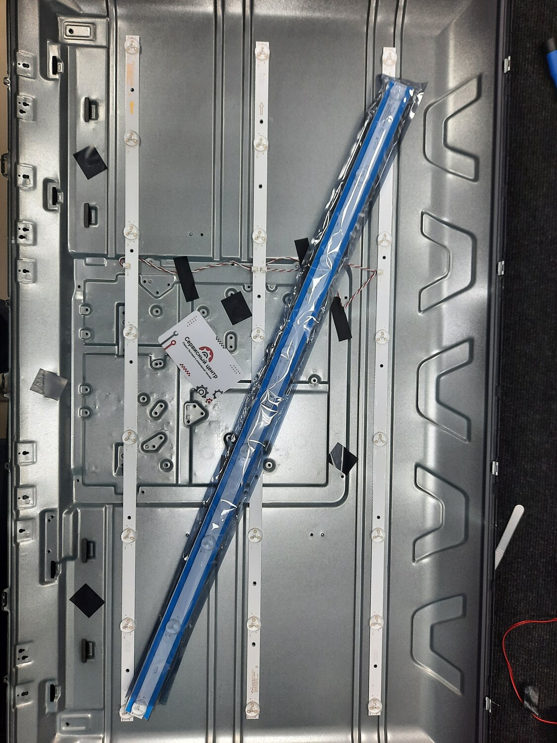 светодиодная лента для телевизора lg 47lb650v, лампа подсветки для телевизора toshiba, подсветка телевизора lg, планка матрицы телевизора lg, как заменить подсветку на телевизоре dexp