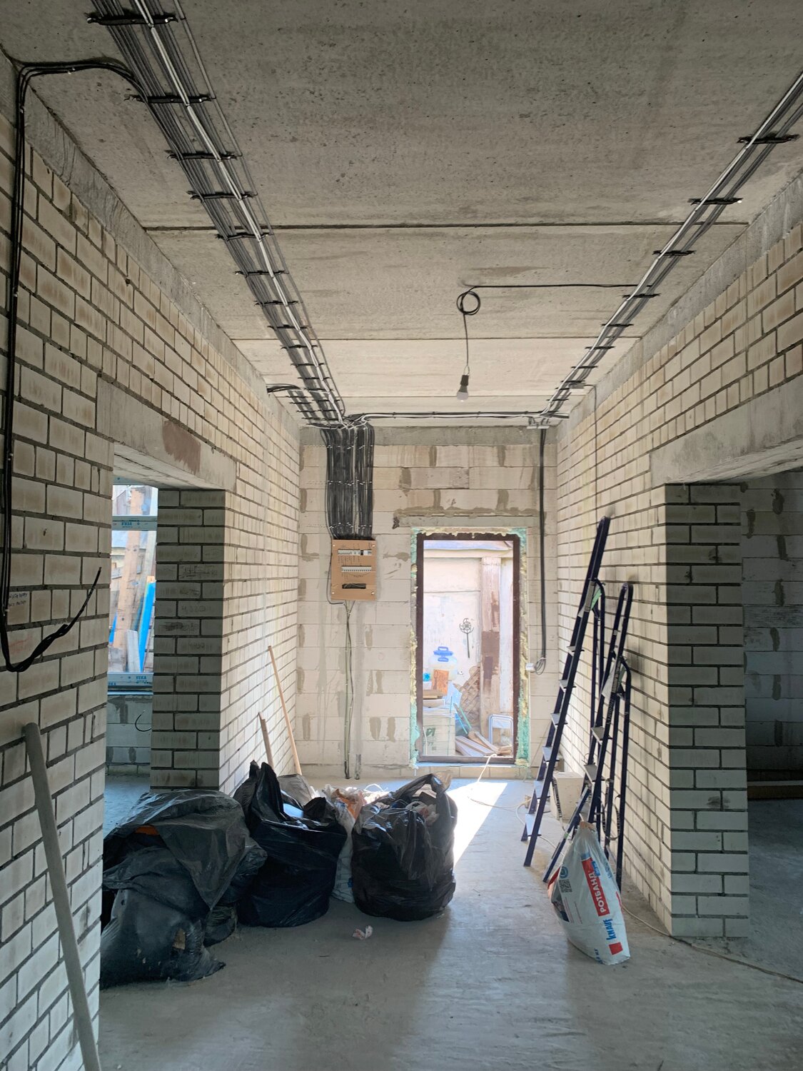 электромонтажные работы, монтаж электропроводки, электромонтаж в доме, электромонтаж в квартире, электропроводка в частном доме