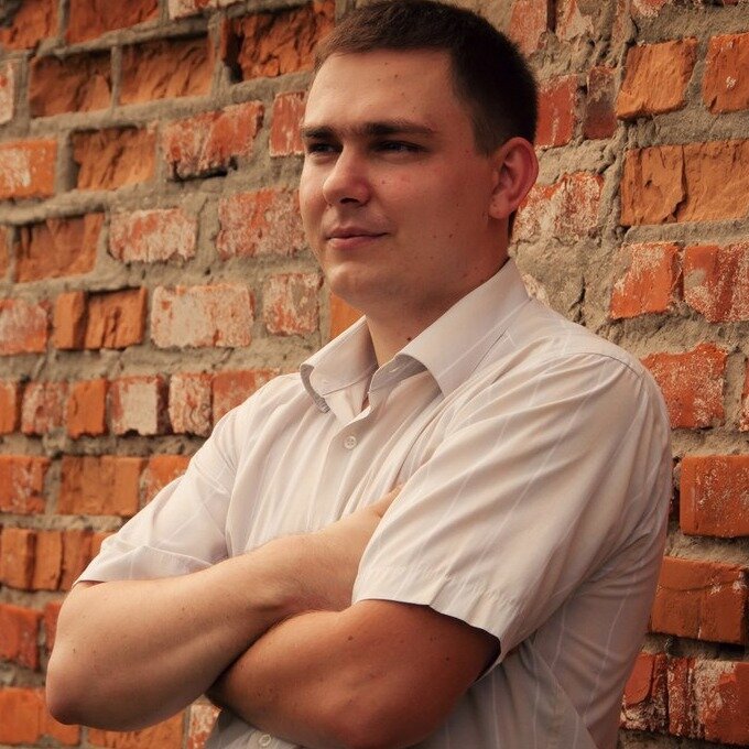 Роман Цогла