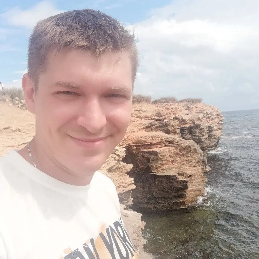 Артём Карпов