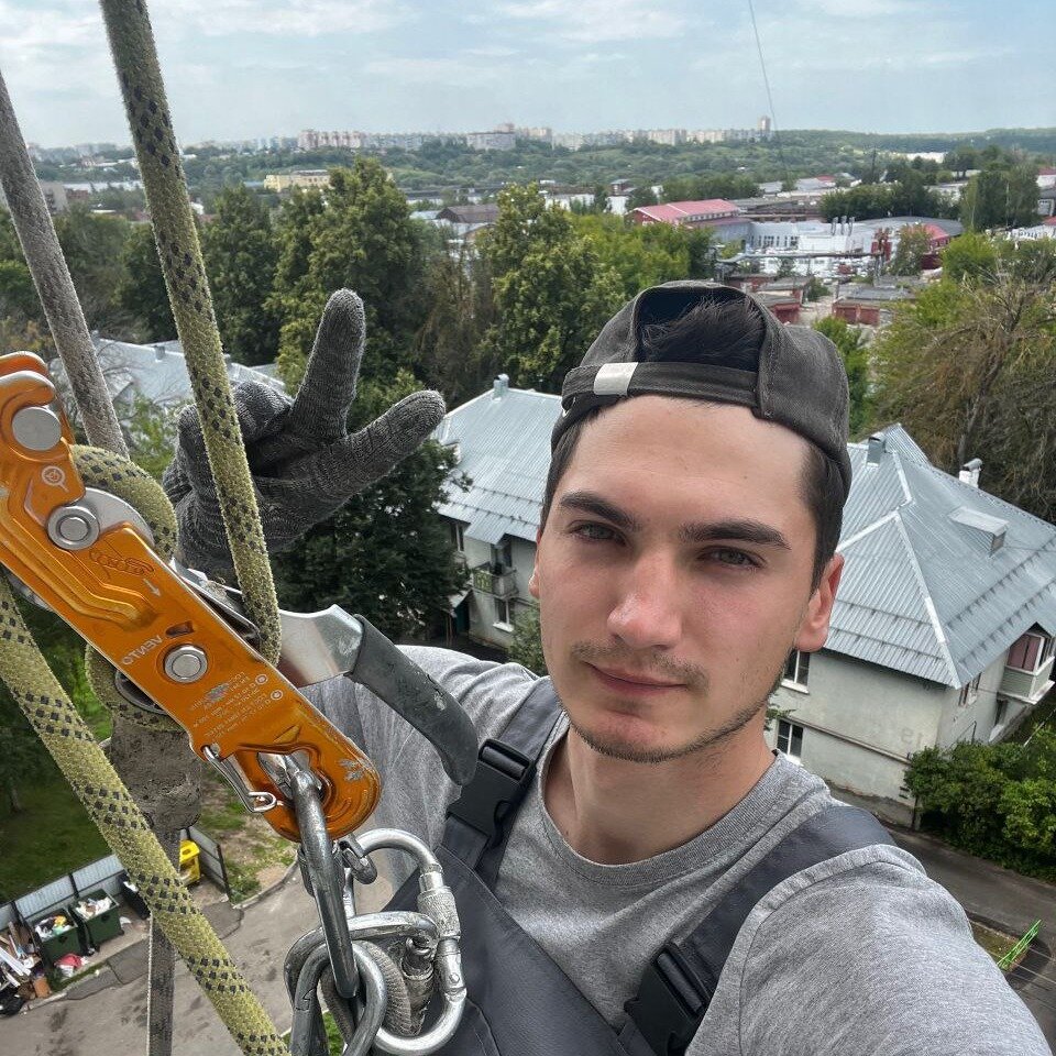 Сергей Максимов