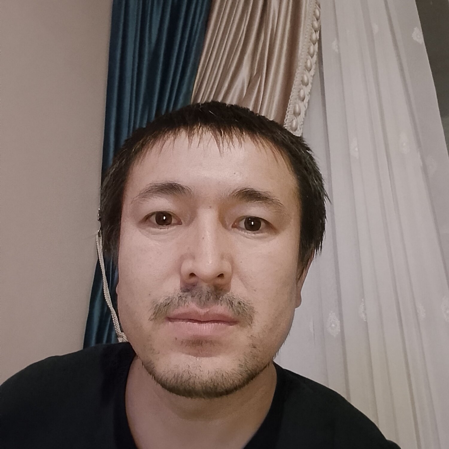 Улашов Аслиддин