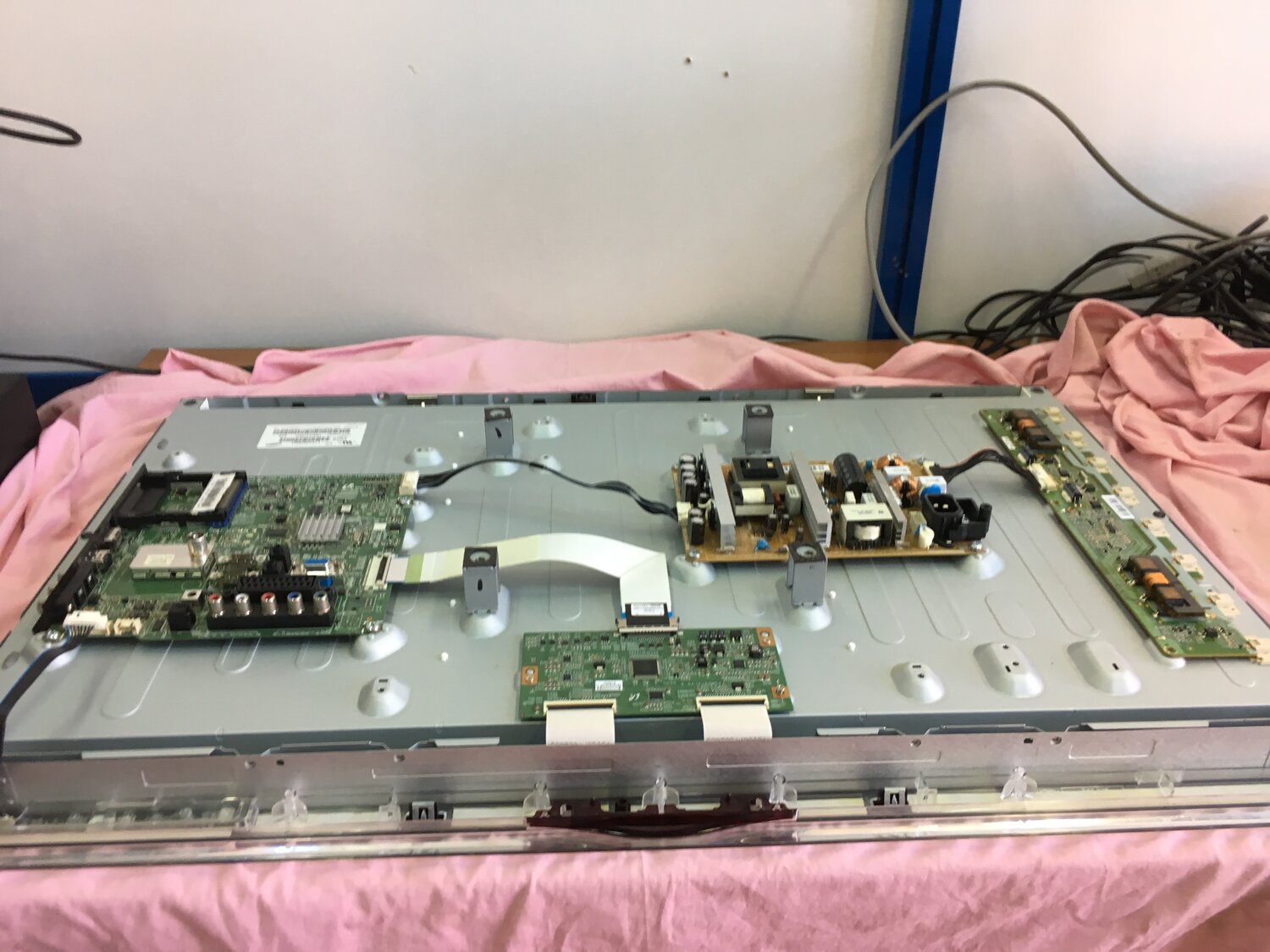 техника, филипс 47pfl6877t/60, починка телевизора самсунг, philips 47pfl6877t/12, самсунг ps42c431a2w