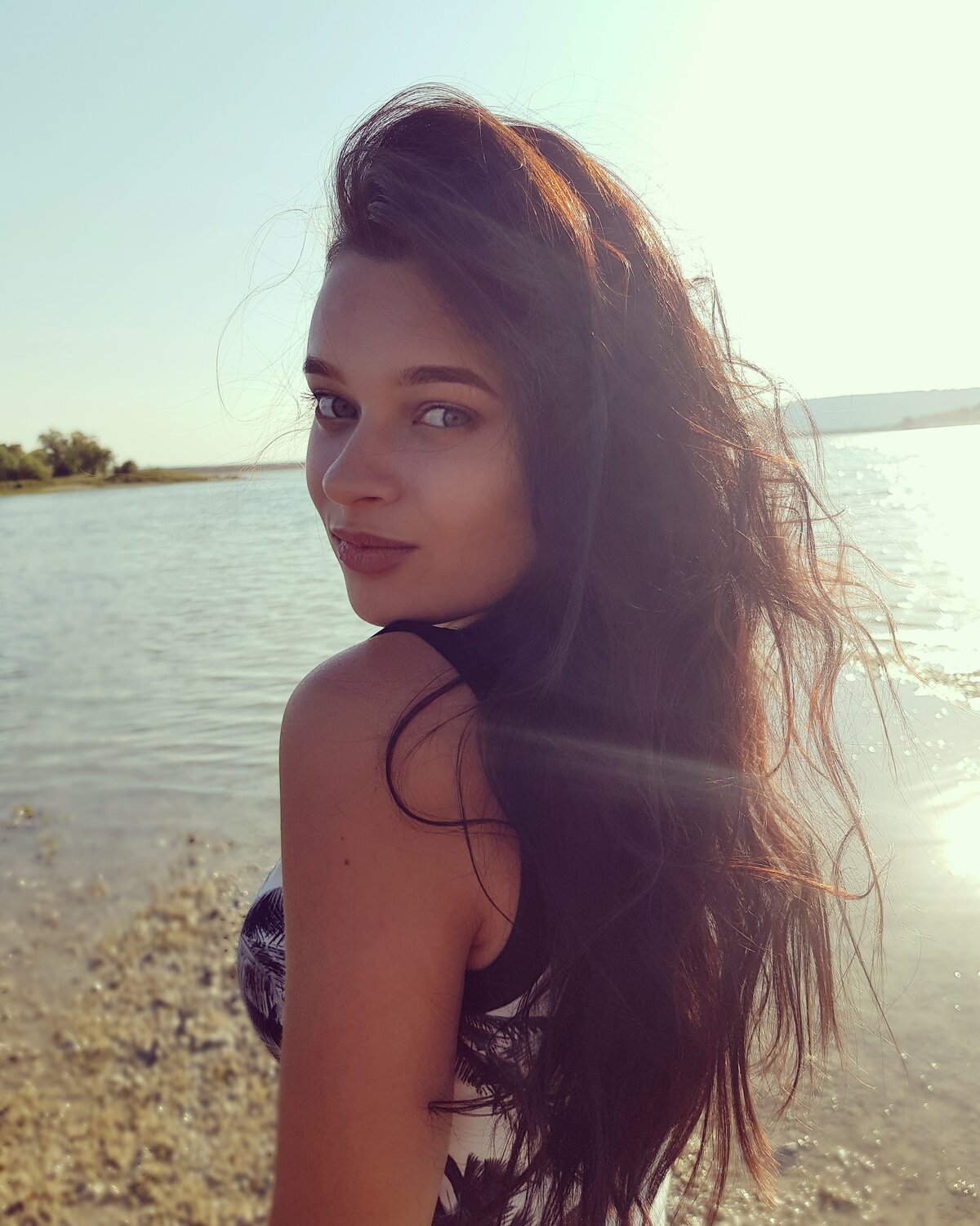 Алена Свинцова
