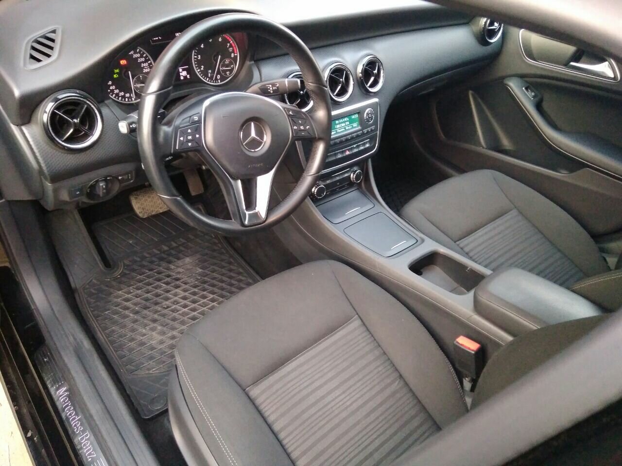 mercedes салон cla 200 sport обои, мерседес cla 250 4matic салон, mercedes-benz cla 200 салон, мерседес cla 250 салон, Mercedes-Benz A-klasse III (W176) Рестайлинг