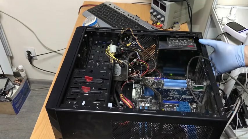 Мастер по ремонту компьютеров на дому.