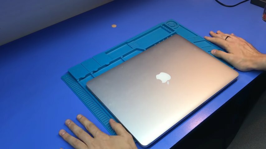 Замена аккумулятора Macbook