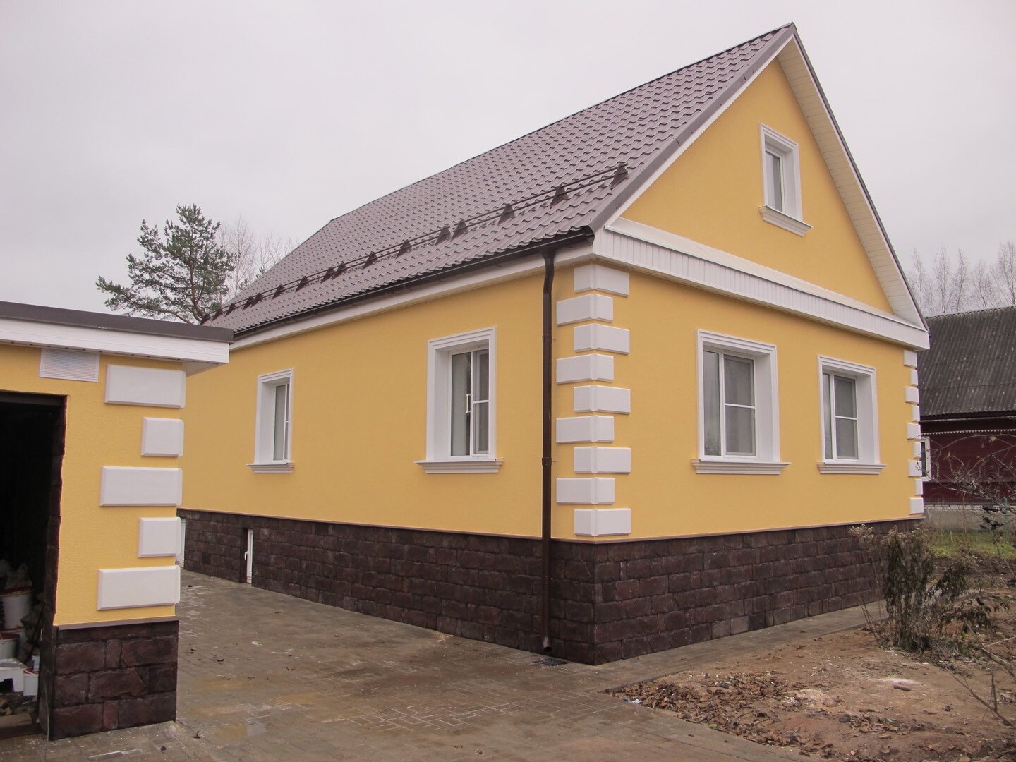 загородный дом, штукатурный фасад, дом, отделка фасада пенопластом, фасады дома штукатурка декоративные элементы