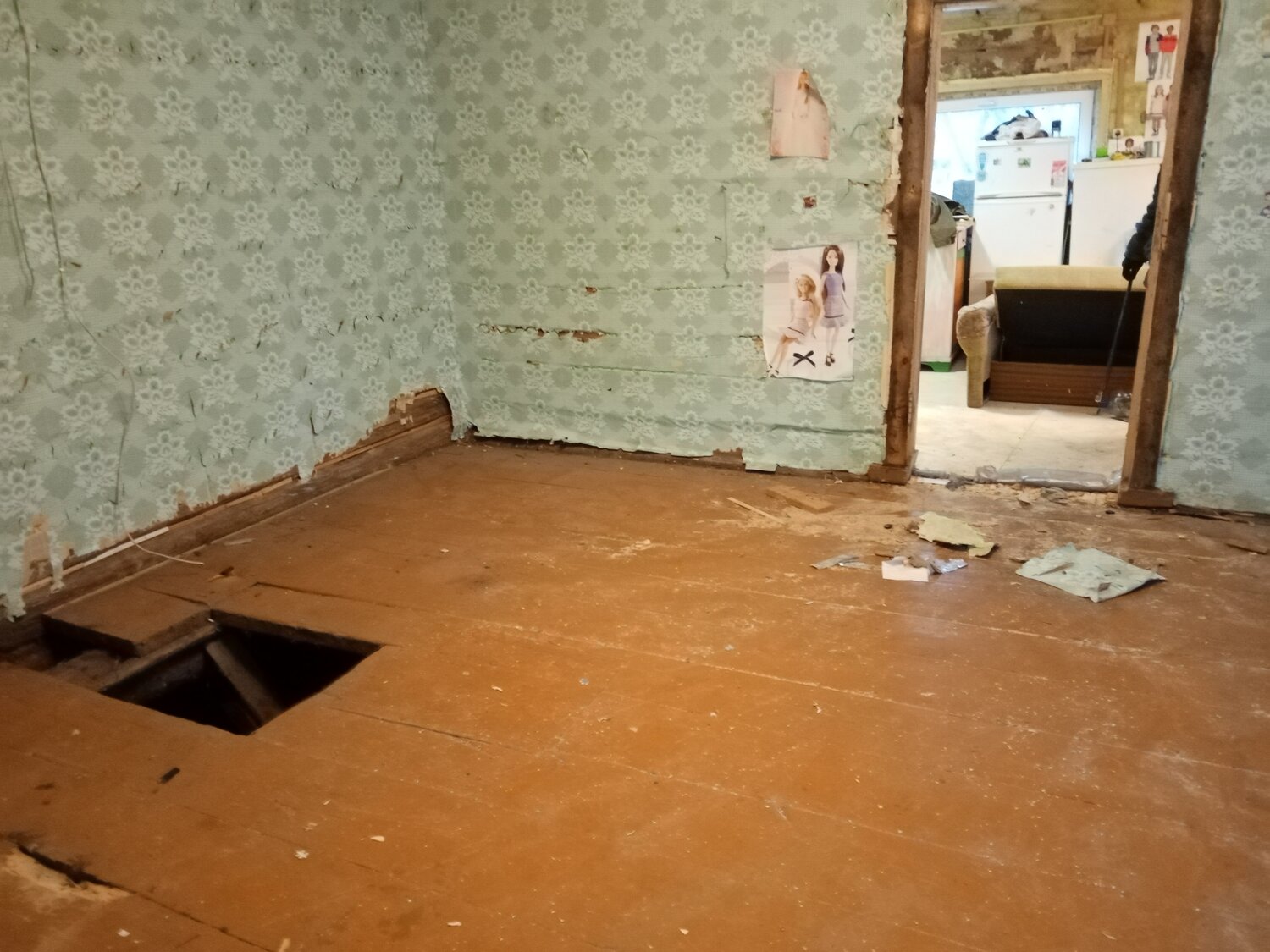 старый пол, деревянный пол в хрущевке, паркетный пол в хрущевке, полы в хрущевке, деревянный пол в квартире