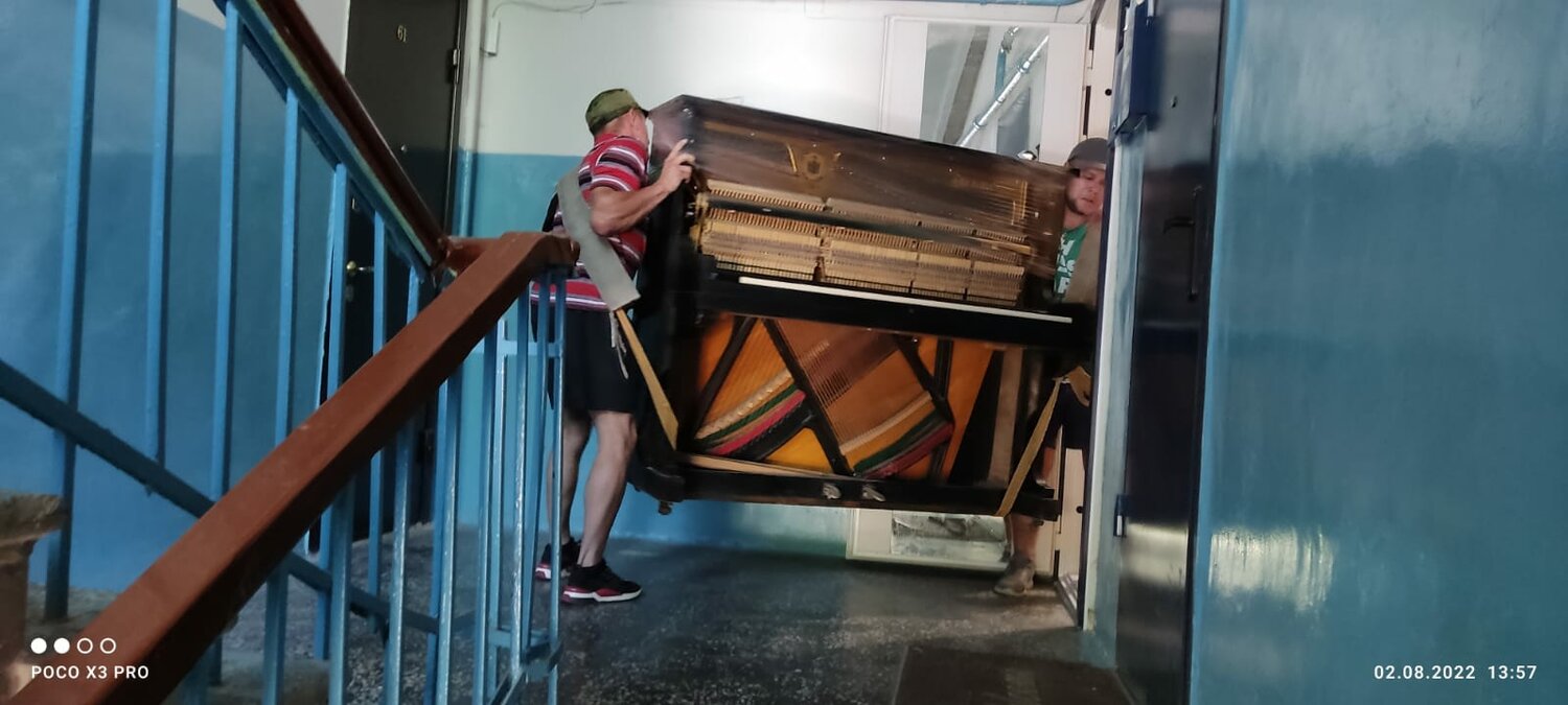 Как правильно поднимать пианино по лестнице - 88 фото