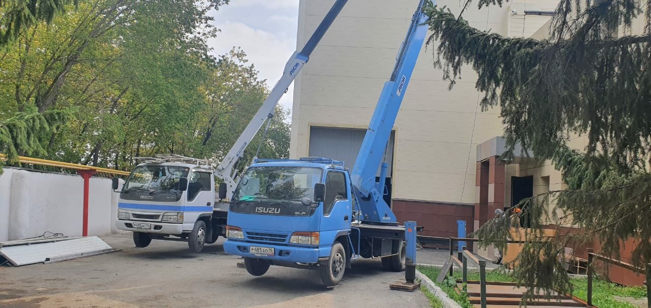 манипулятор плюс автовышка гибрид, белая автовышка щёлково, услуги автовышки, корейские автовышки вышки, автовышка тадано 120