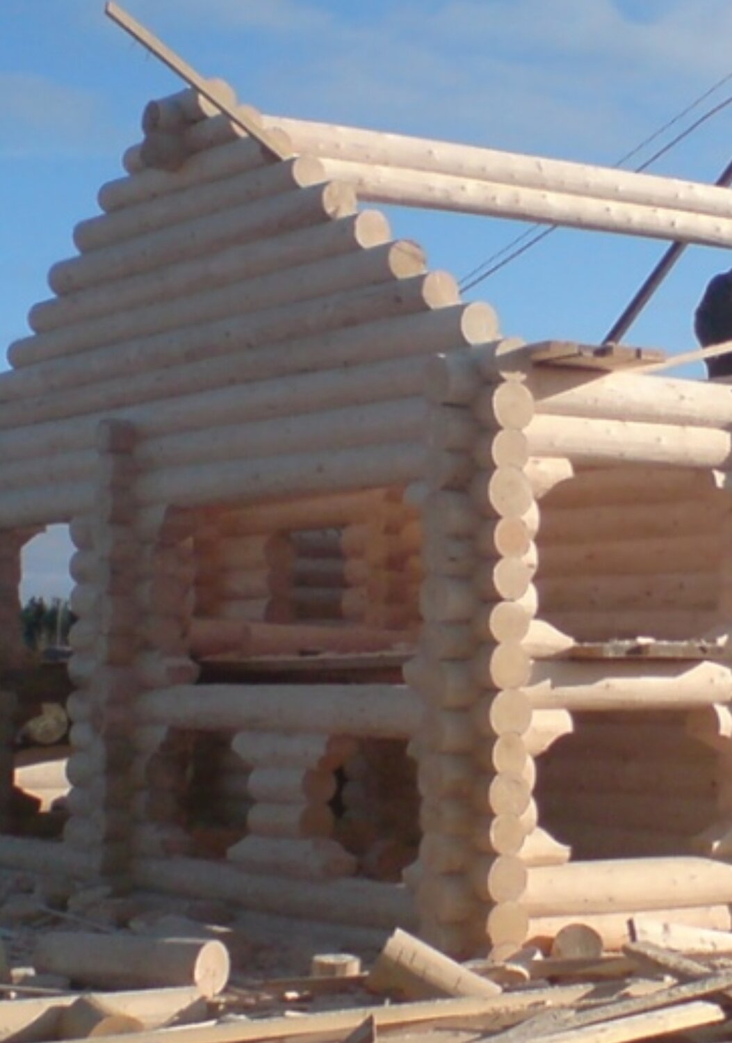 сруб дома из бревна, сруб дома, сруб из оцилиндрованного бревна, сруб для бани, дом сруб