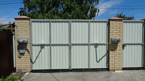 автоматика для распашных ворот алютех, распашные ворота из профлиста, ворота и калитка из профнастила, автоматические распашные ворота, распашные ворота с калиткой из профнастила