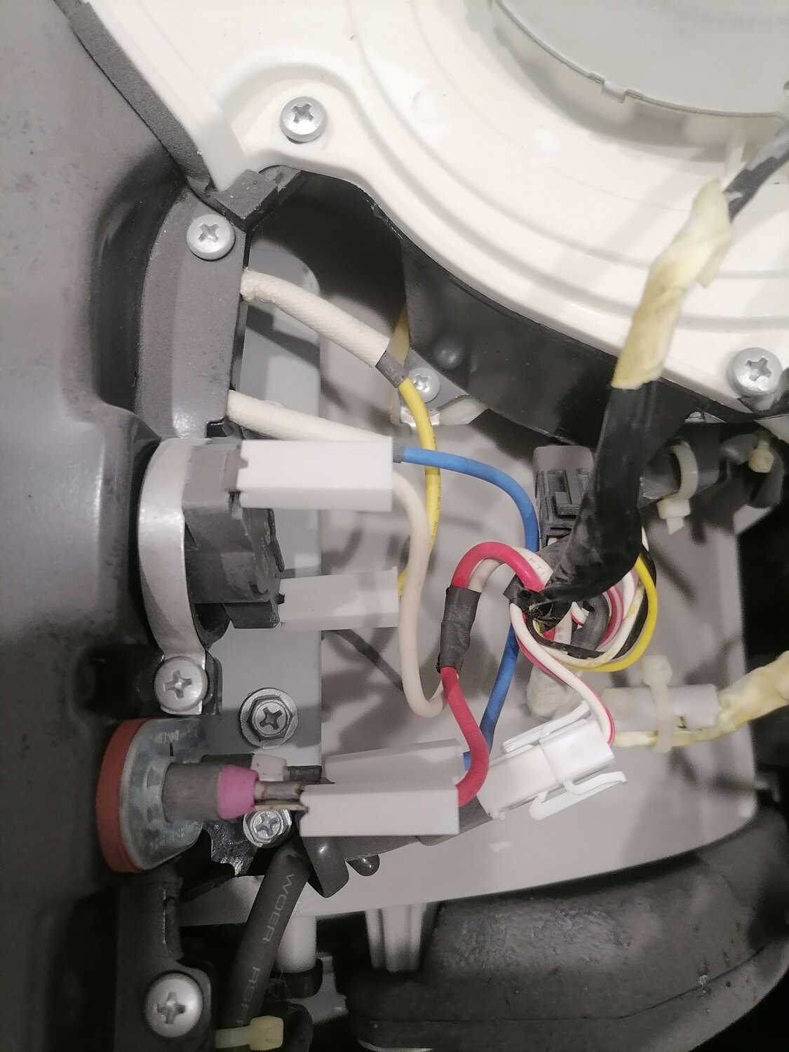 Ремонт стиральных машин с выездом на дом