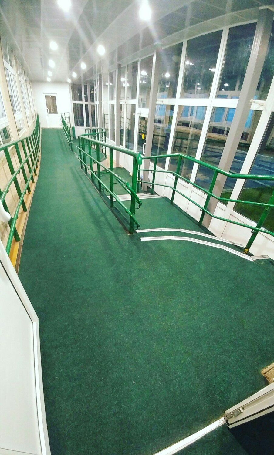 Химчистка одежды в Когалыме - Хозяйство и уборка: 99 аппаратчиков химчистки