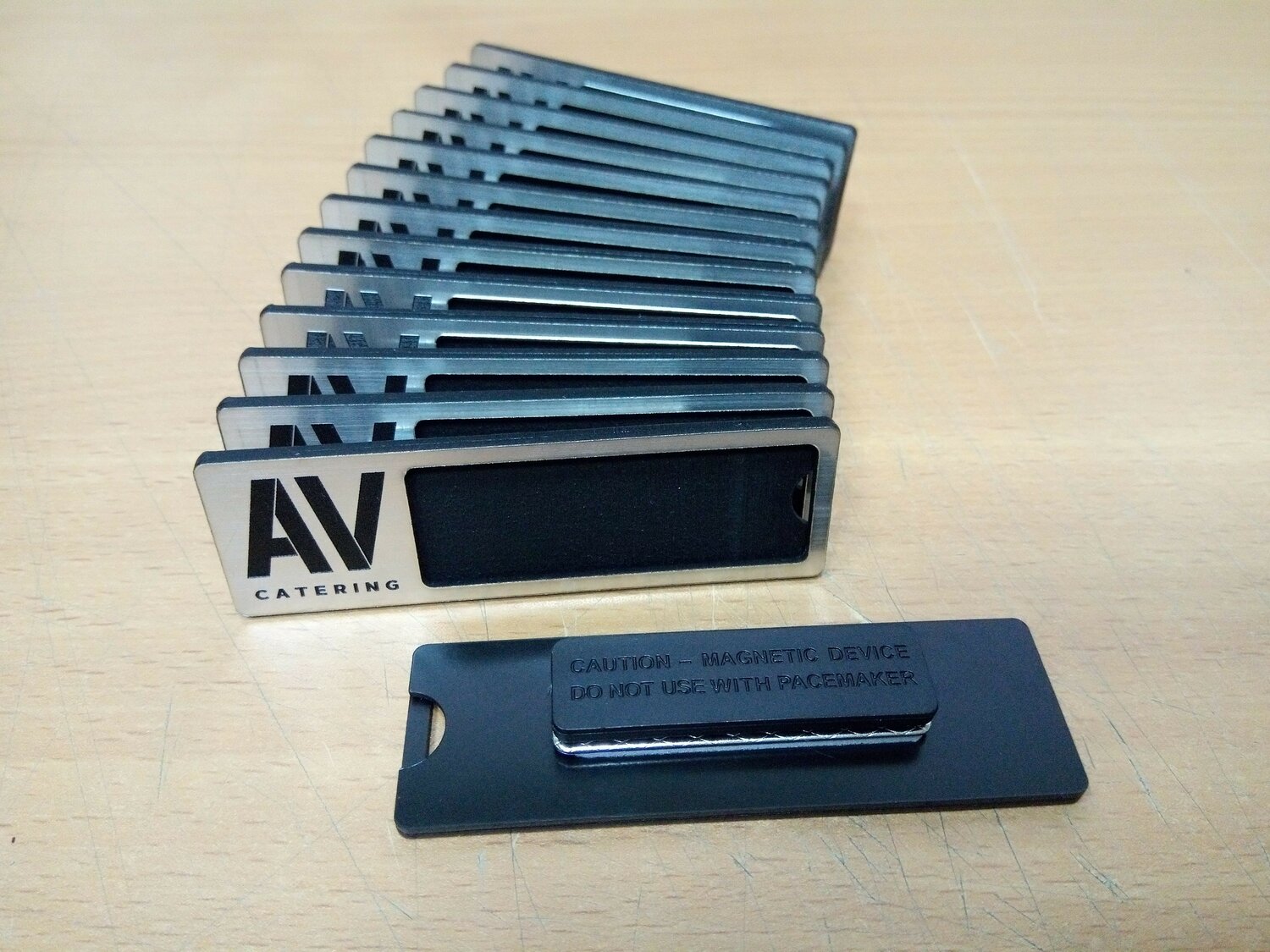 бейдж, бейдж азс, из чего состоит бейджик, упаковка, card holder