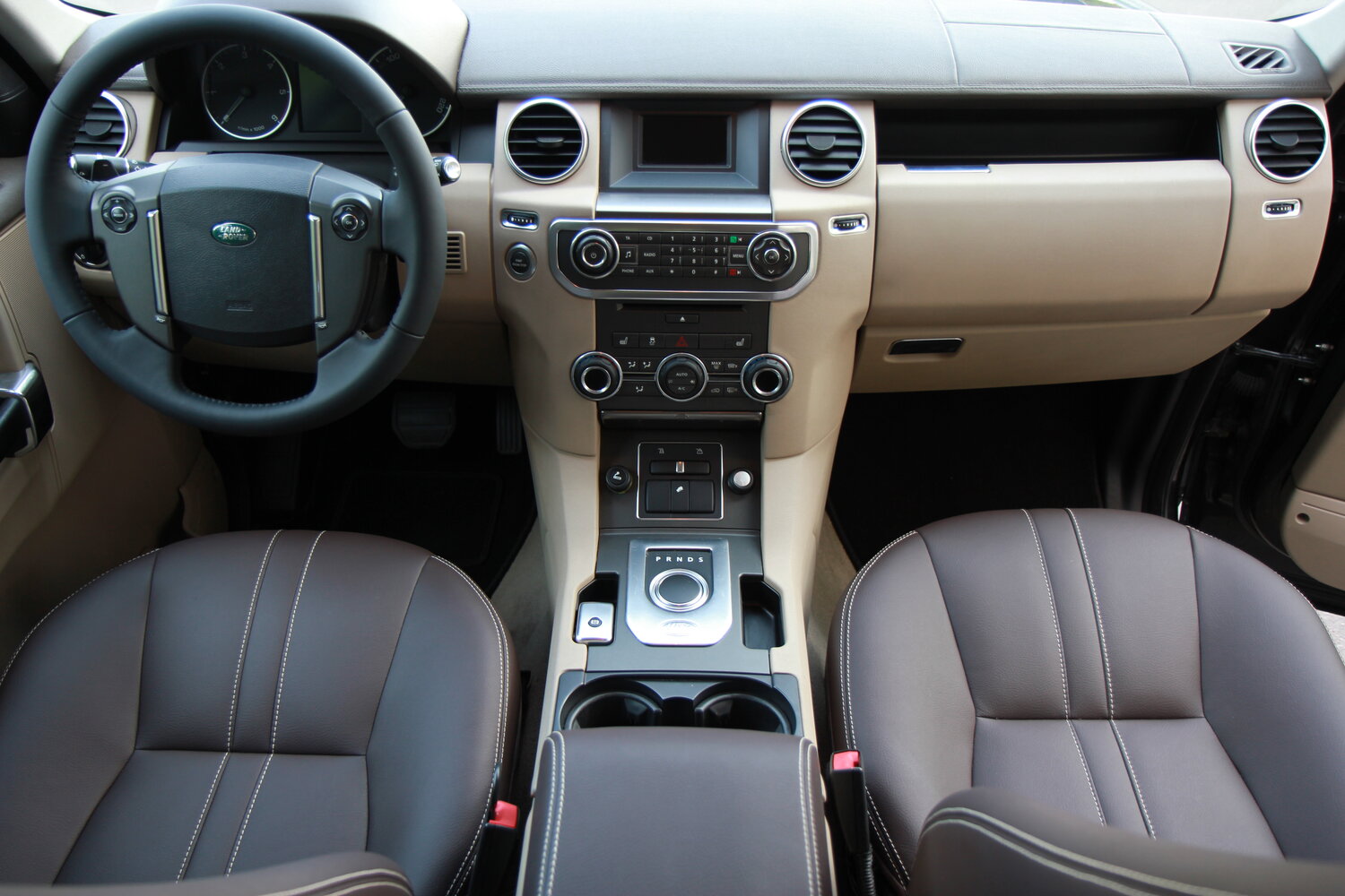 land rover discovery 4 2012 салон, land rover discovery 4 салон, land rover discovery, land rover discovery 4 белый салон, Land Rover Discovery IV