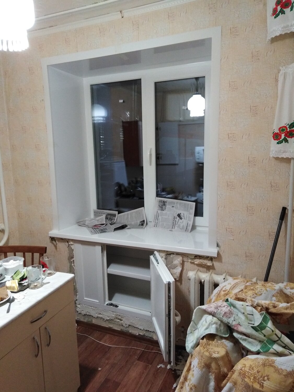 квартира, комната, окна, кухня в хрущевке до и после, наружный холодильник в хрущевке